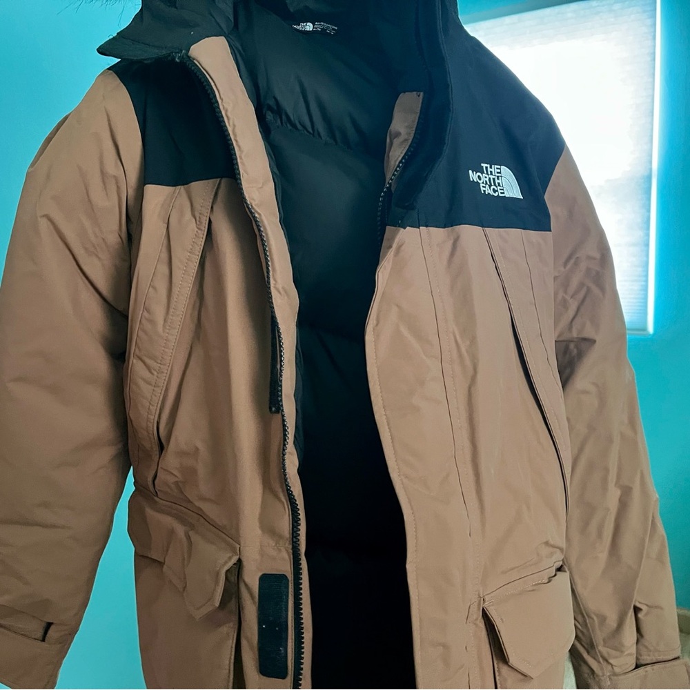 The North Face Big Boy Tan and Black Puffer Coat